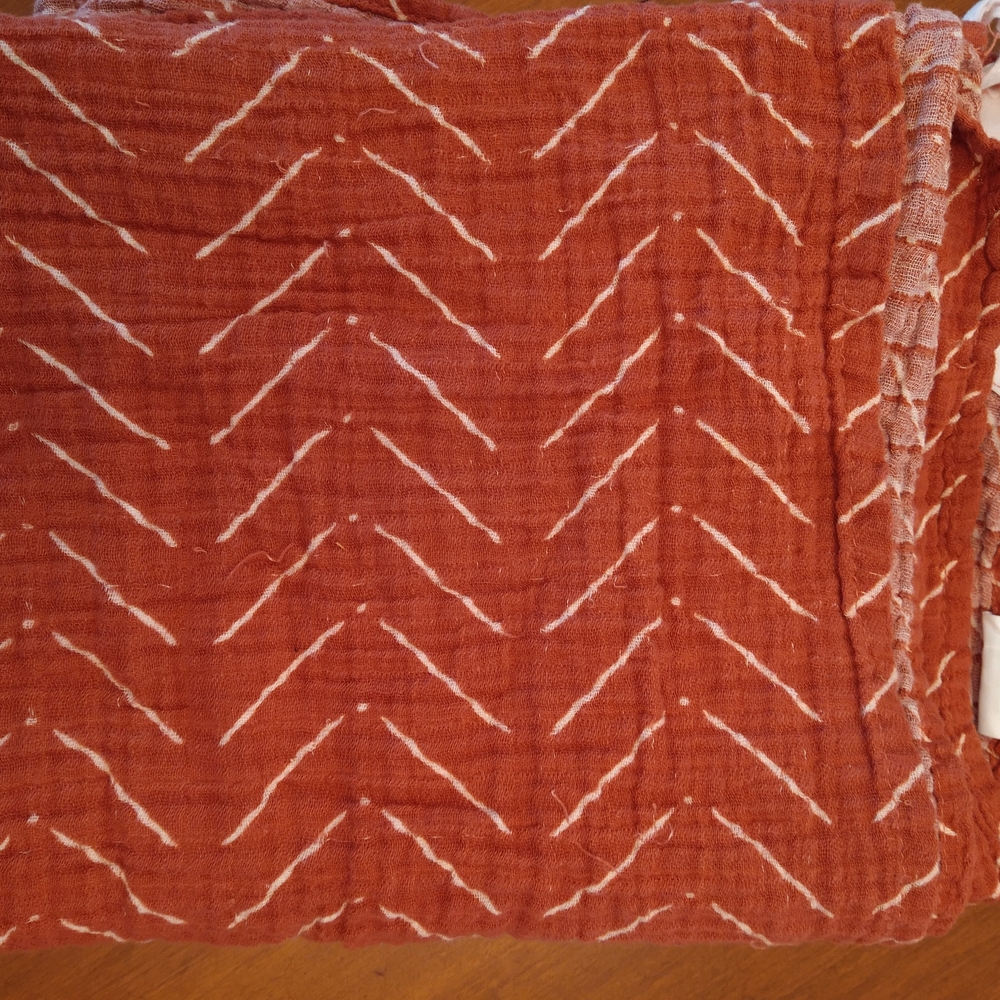 Itzy Ritzy Rust and White Nursing Cover Or Blanket